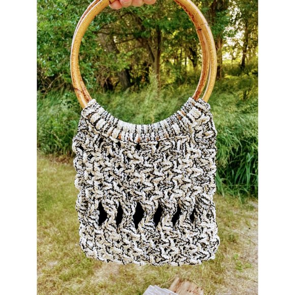 Vintage 1970s Macrame' Purse Bamboo handle Hippy Boho - Picture 9 of 10